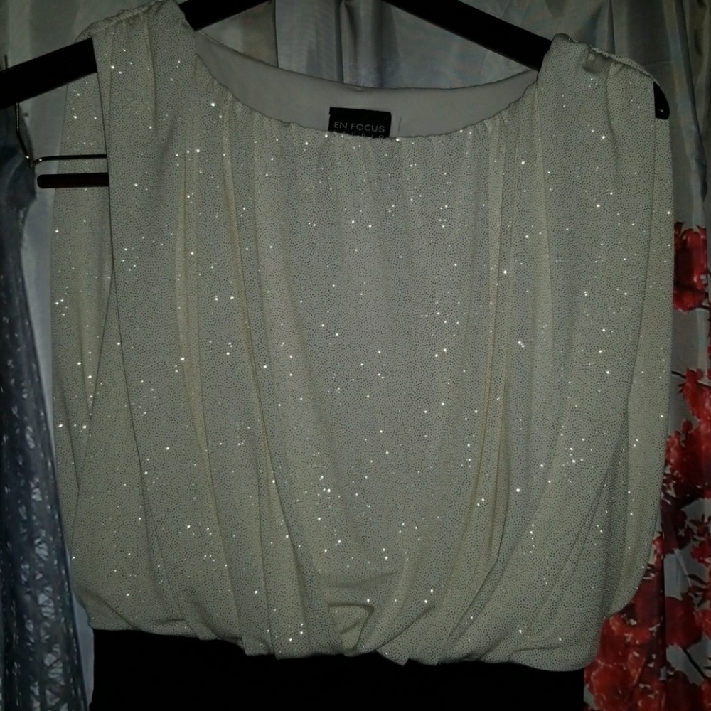 Dress - Picture 2 of 5